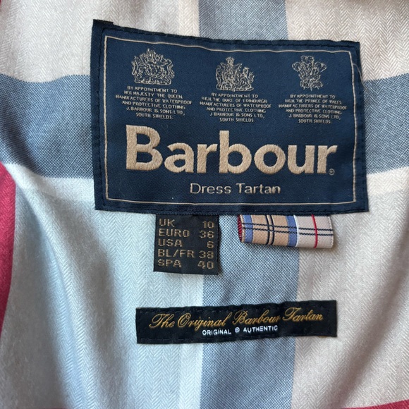 Women’s Black Barbour Millfire Diamond-Quilted Jacket, size: UK: 10. US: 6 - Picture 4 of 5